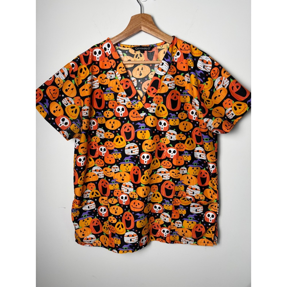 Cassandra O Halloween Scrub Top Womens Large Pumpkin Mummy Skeleton V-Neck Black